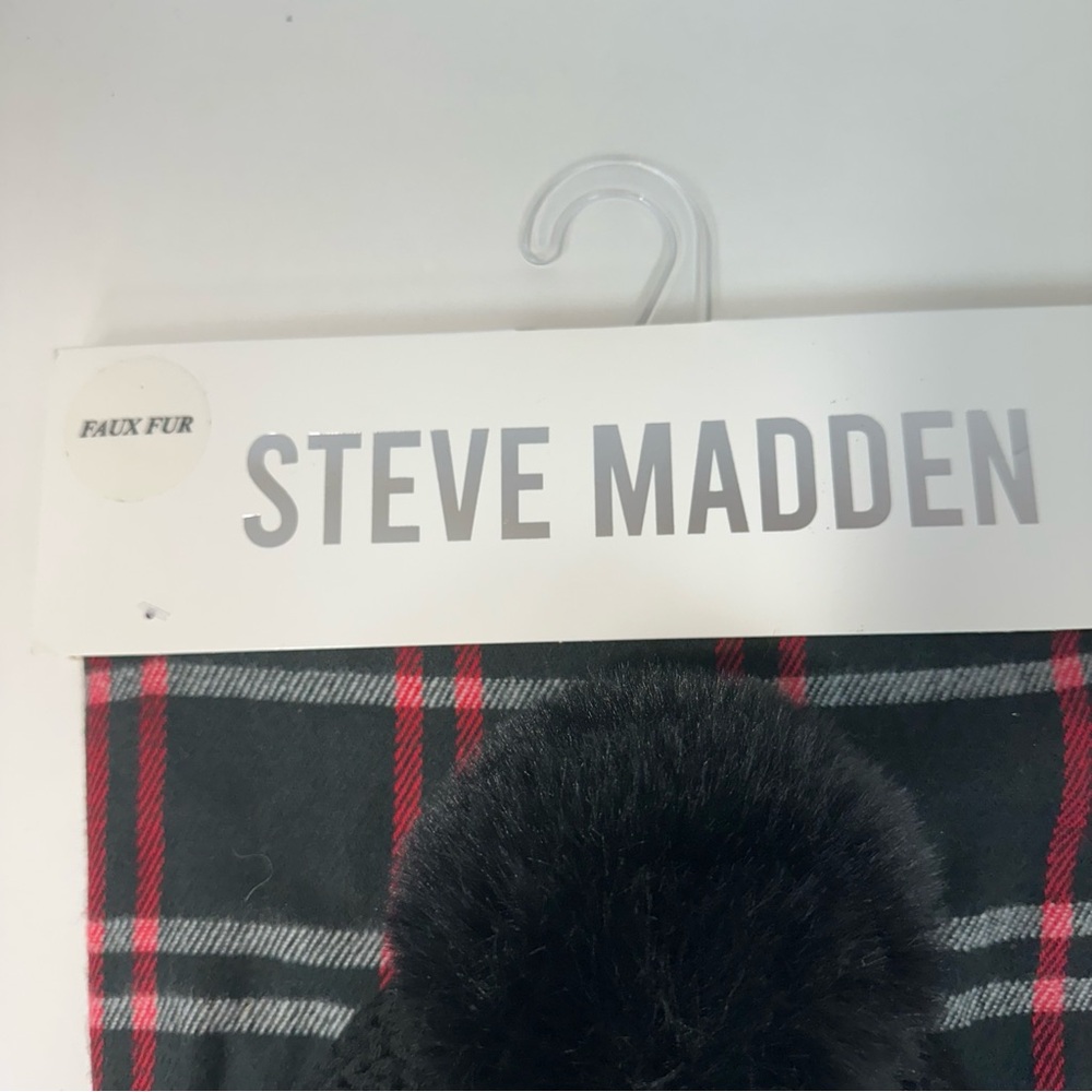 STEVE MADDEN Faur Fur Black Hat Red Black White Plaid Scarf Set NWT - Picture 2 of 6
